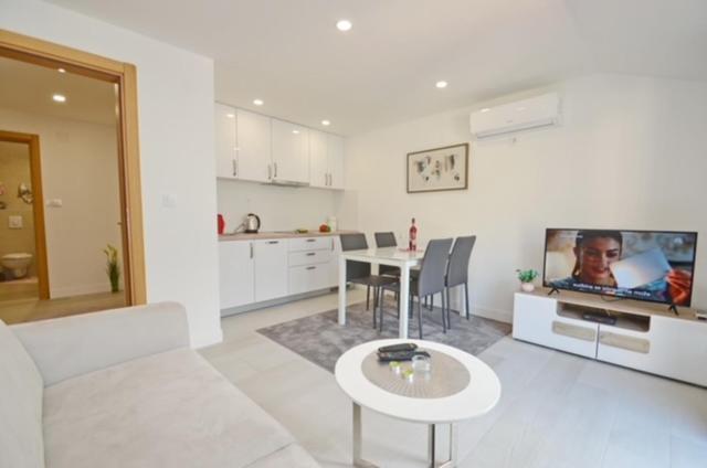 Nikola Lux Apartments Muo Luaran gambar