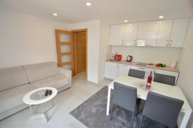 Nikola Lux Apartments Muo Luaran gambar