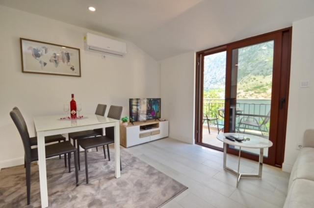 Nikola Lux Apartments Muo Luaran gambar